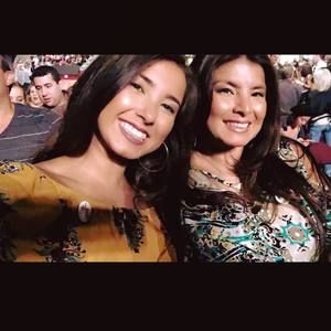 Meet your Posher, Thalia